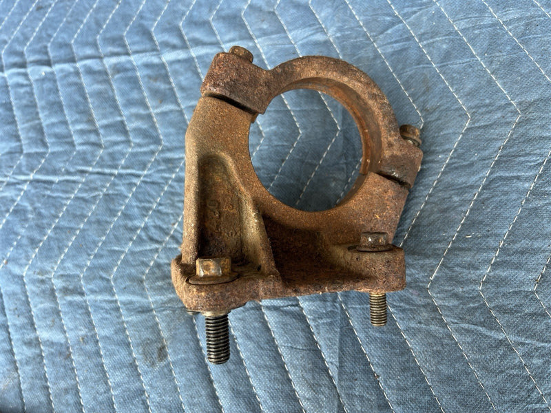 1993-1997 Volvo 850 850R Passenger CV Axle Engine Block Mount 9143465 OEM #4509E