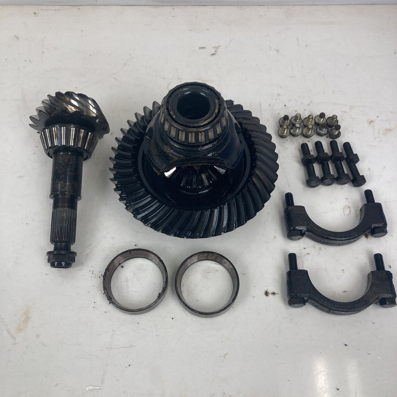 1981-1985 Volvo 240 245 Rear Axle Differential Gear Set 3.31:1 Gear Ratio OEM