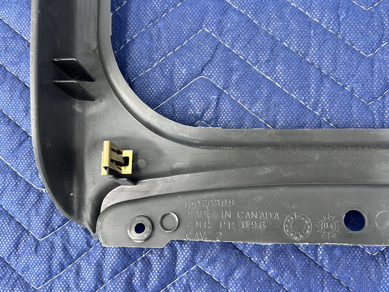 Chevrolet Silverado - Center Console Trim PN: 15070499