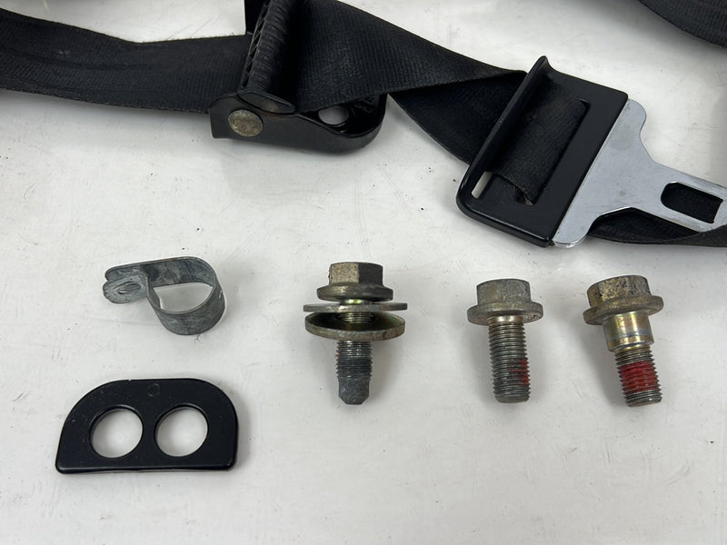 1990-1992 Volvo 740 745 940 Front Passenger Right Seat Belt Retractor w/ Bolts OEM #5836EM