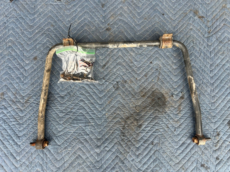 1985-1988 Suzuki Samurai SJ413 Front Sway Bar 42300-83300 OEM