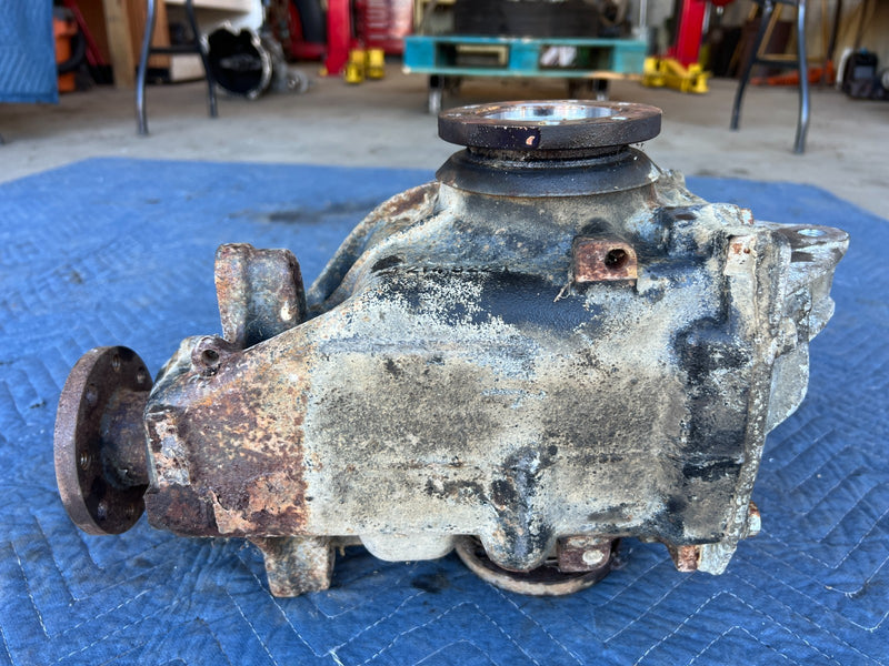 2000-2005 BMW 330xi 325xi E46 Rear Differential 3.23 Manual Trans OEM #4842EM