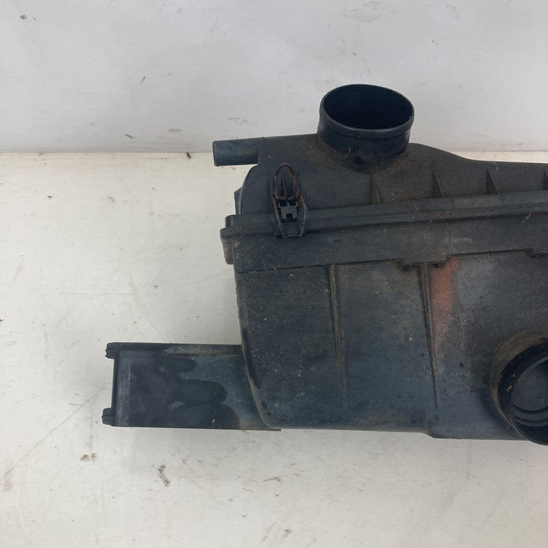 1981-1985 Volvo 240 245 Air Filter Housing Box Intake 1266791 OEM
