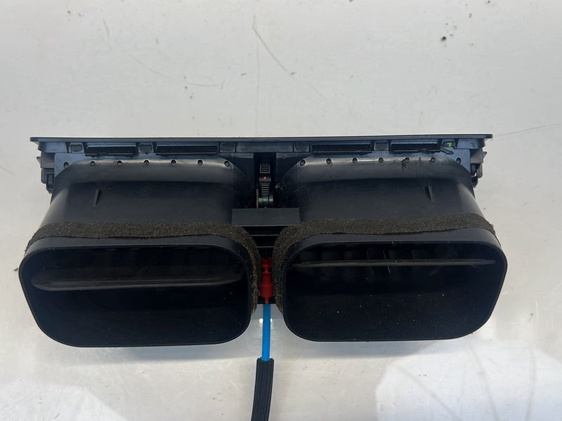 2006 BMW X5 E53 - Dash Vent Set PN: 64228402215 64228402216 64228402221 8409081