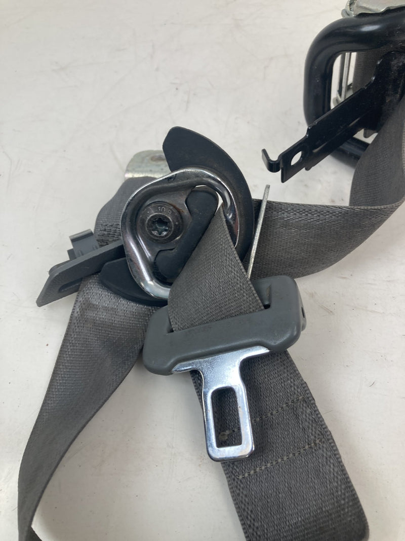 2014-2018 Chevrolet Silverado GMT900 Seat Belt Front Right 84846426 OEM #5615M