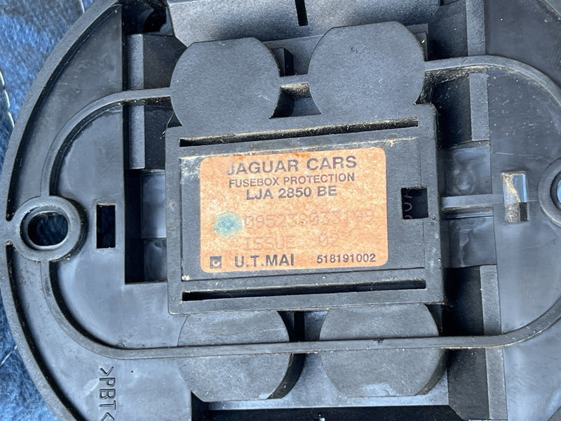 1998-2003 Jaguar XJR XJ8 X308 Positive Rear Battery Junction LJA2850BE #4693E