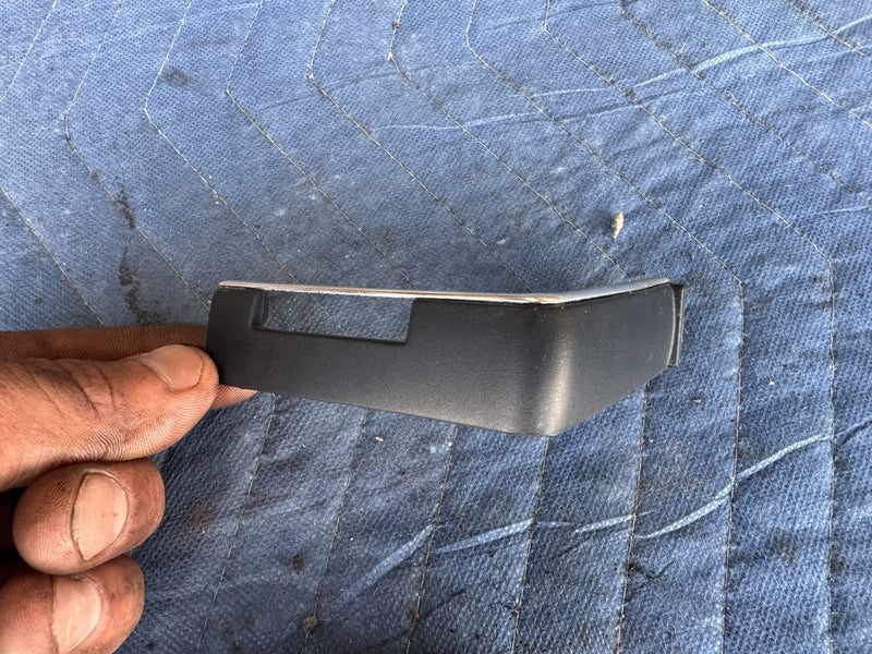 1986-1993 Volvo 240 244 245 Dash Vent End Corner Trim Pair OEM #4947E