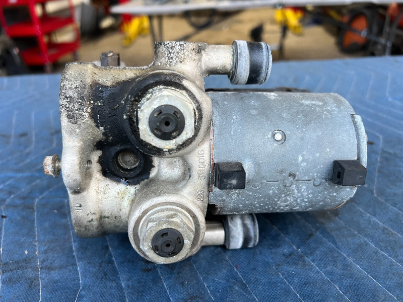 1989-1995 Volvo 740 940 Sedan ABS Anti Lock Brake Pump & Module OEM #3741EM