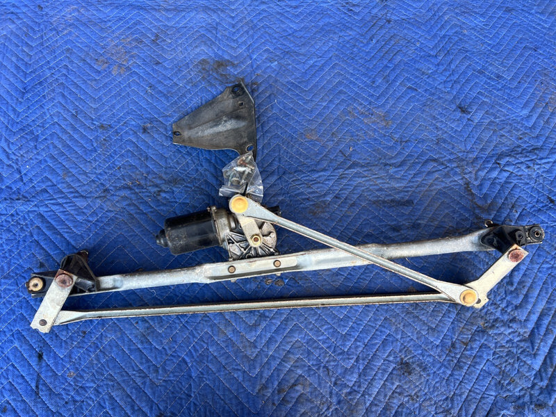 1999-2002 Chevy Silverado GM 1500 2500 Windshield Wiper Transmission OEM #1837CN