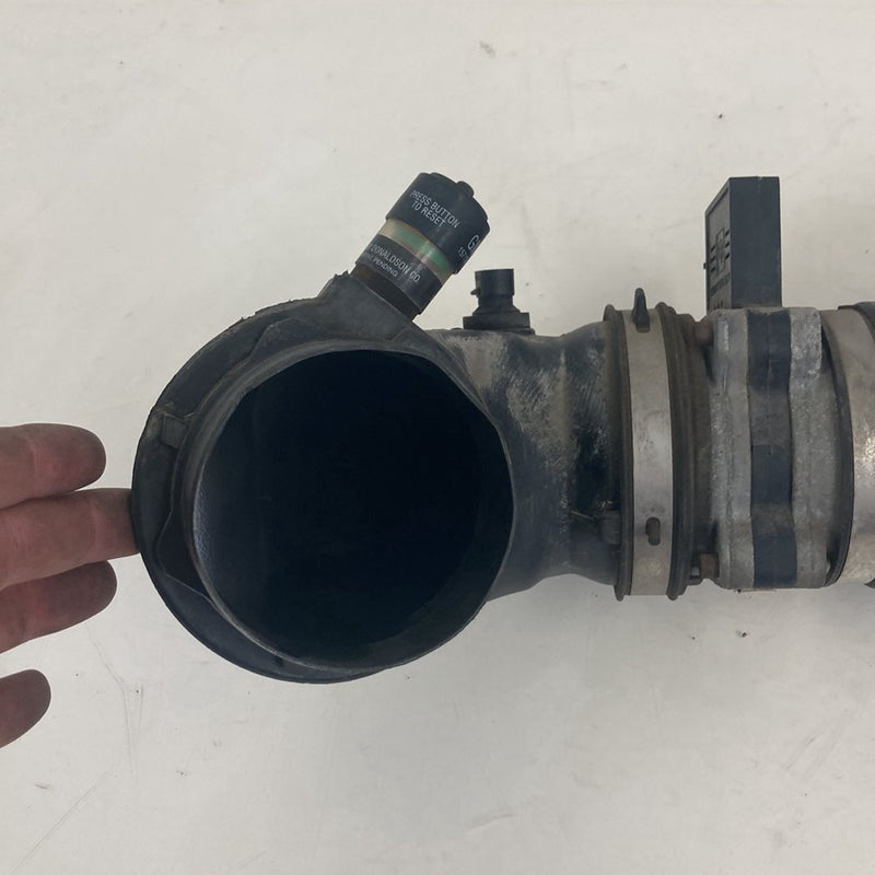 1995-1998 Chevrolet Silverado 2500 GMT400 Mass Air Flow MAF Sensor OEM