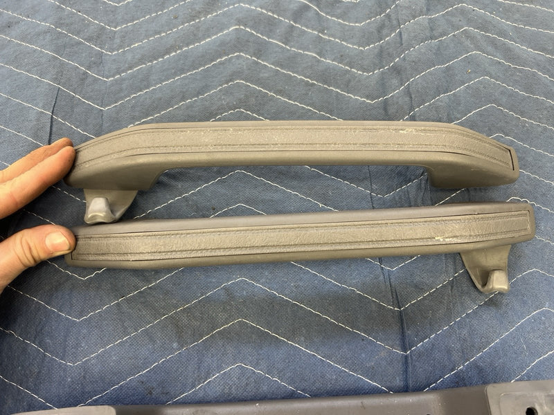 92-97 Volvo 940 740 Overhead Grab Handles Set Of 4 Gray OEM #10LB
