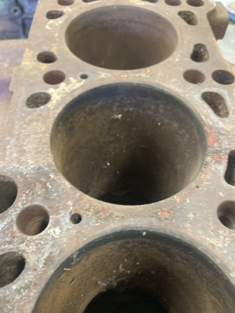 1980 Volvo 244 - Short Block