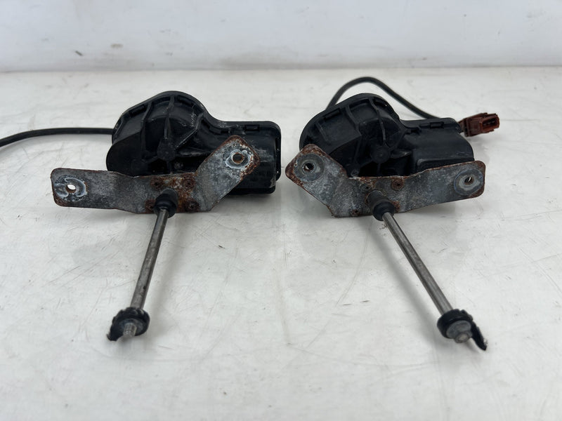 1998-2000 Volvo S70 V70 XC Front Headlight Lamp Wiper Motor Pair OEM #6856EM