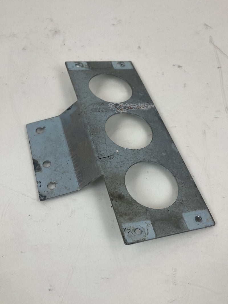 1975-1980 Volvo 244 Steel Bracket 1384526 OEM #4311M