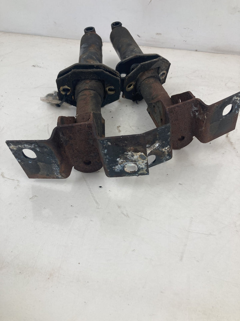 1981-1985 Volvo 240 245 Bumper Shocks Rear LH RH 1312373 1312374 OEM