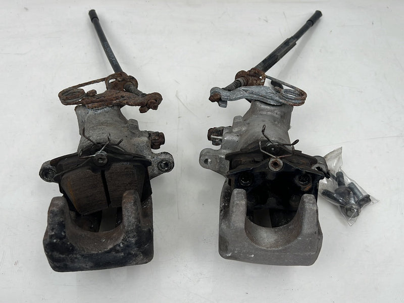1996-2003 Audi S8 D2 A8 Lucas Rear Brake Caliper w/ Pads & Bolts Pair OE #6371EM