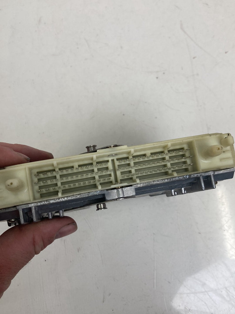 1998-2000 Volvo V70 Engine Control Module Bosch ECU P09125814 OEM #5176M