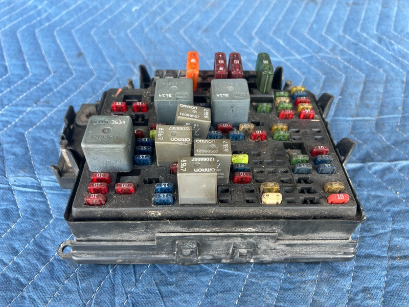 1999-2002 Chevy Silverado GM 1500 2500 Relay Fuse Box Assembly 15328 OEM #1742CN