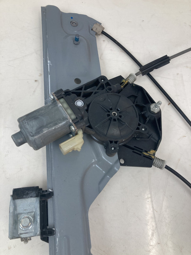 2014-2020 Chevrolet Silverado Front Right Window Regulator 0130822882 OEM #5586M