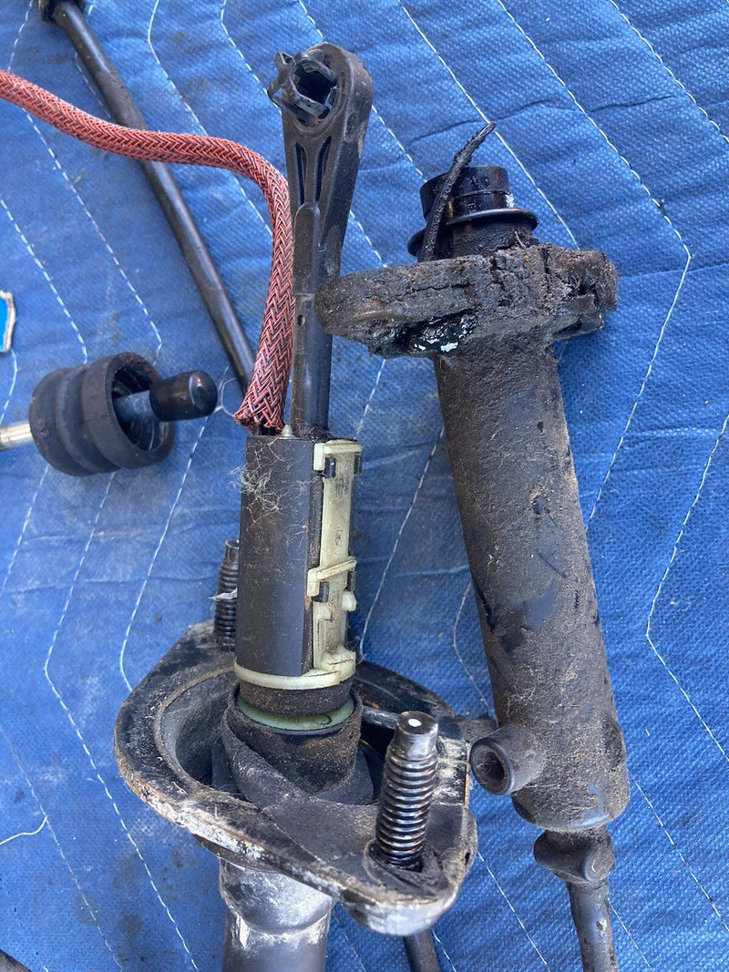 1997-2002 Jeep Wrangler TJ Slave Cylinder Manual Assembly 2.5l OEM #3277M