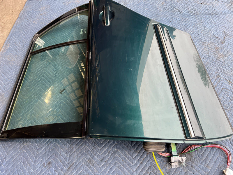 1998-2003 Mercedes W210 E320 Wagon Rear Driver Left Door Assembly OEM #4732EM