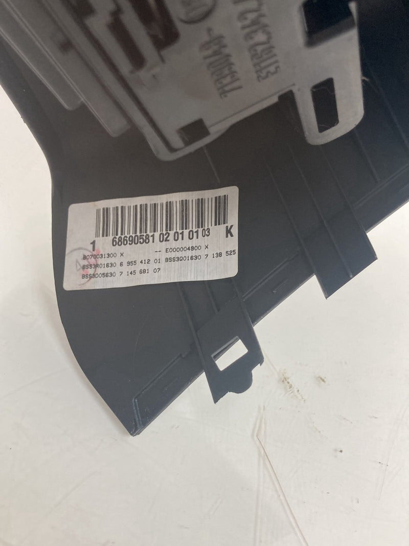 2009-2011 BMW 328i E90 Center Console Rear Air Vent 68690581 584507 OEM #4773M