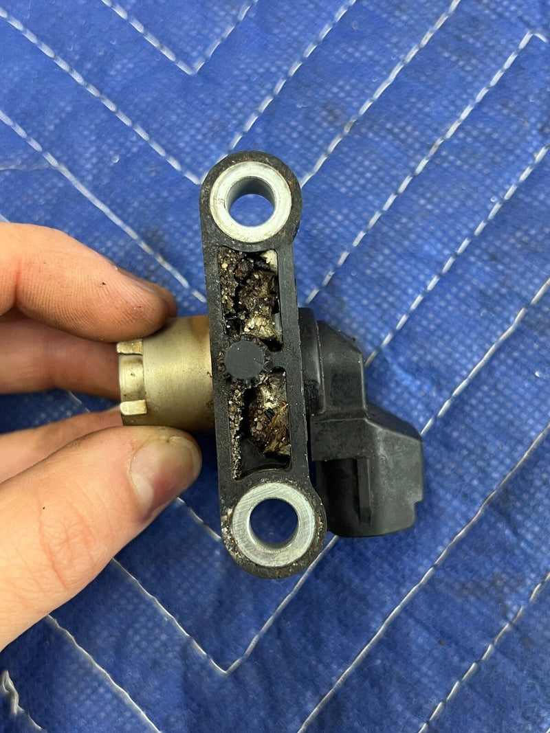 2005-2007 Volvo S60R V70R Crankshaft Position Sensor Unit 30637803 OEM #1066EM