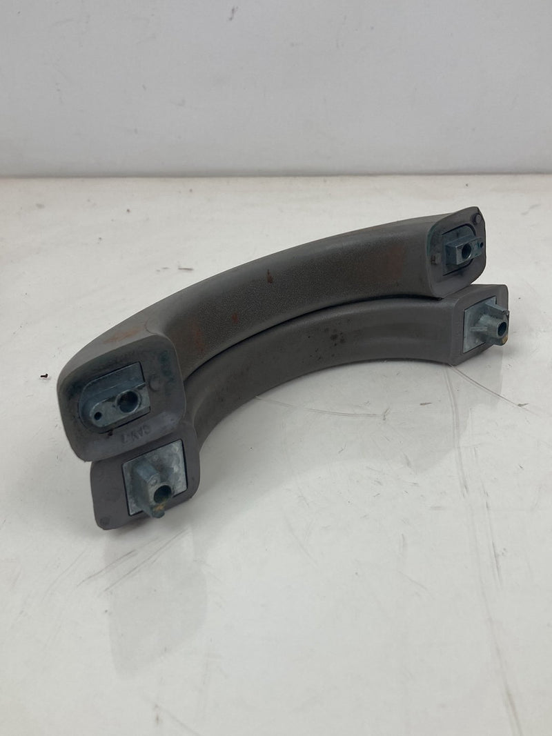 1996 Chevrolet Silverado GMT800 - Grab Handle Set PN: 15691006 15691031