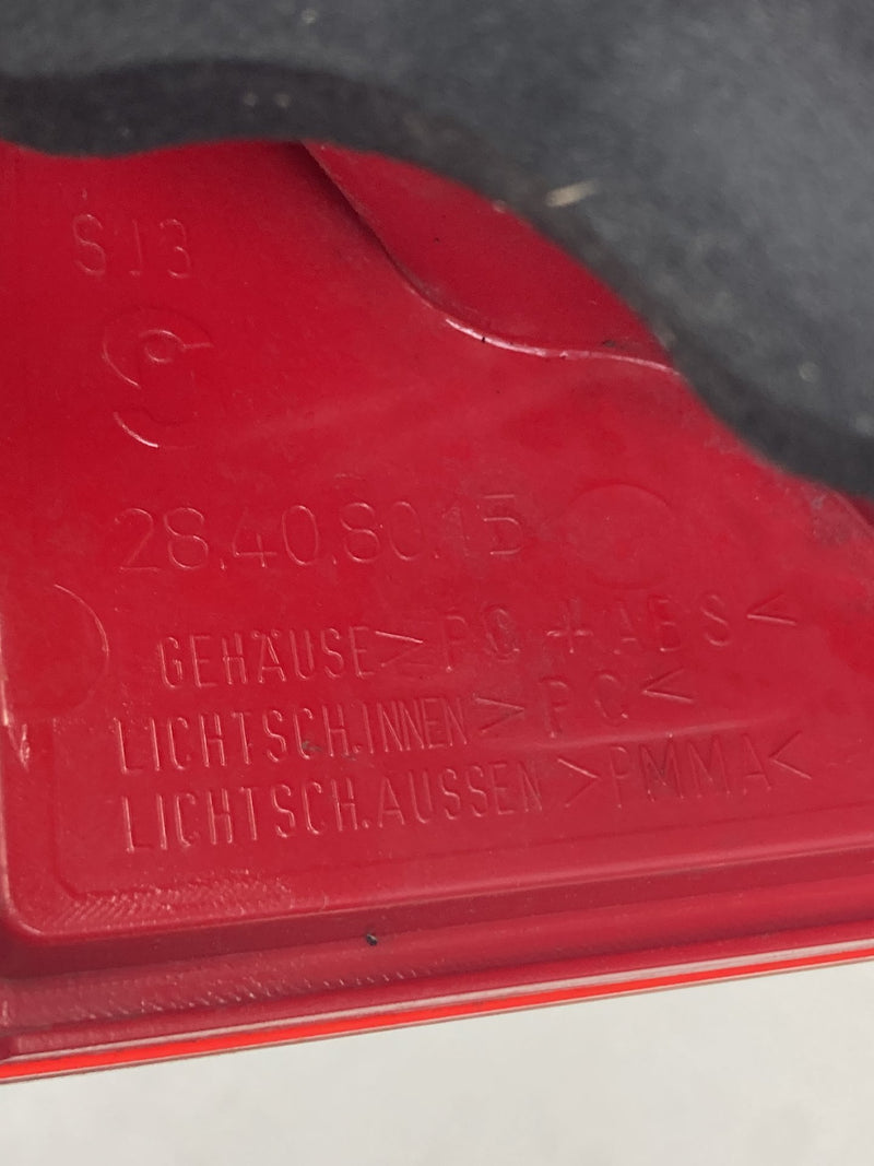 2001-2005 VW Volkswagen Passat Tail Light Right 28408015 OEM #5567M