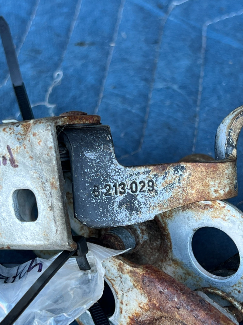 2002-2005 BMW 330xi 325xi E46 Hood Lock Catch Latch Hardware Bonnet OEM #4810EM