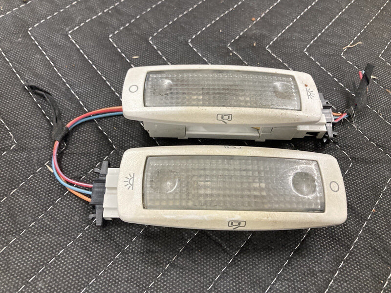1999-2005 Volkswagen VW Jetta MK4 1540sj0 Upper Rear Interior Light Golf #2397M