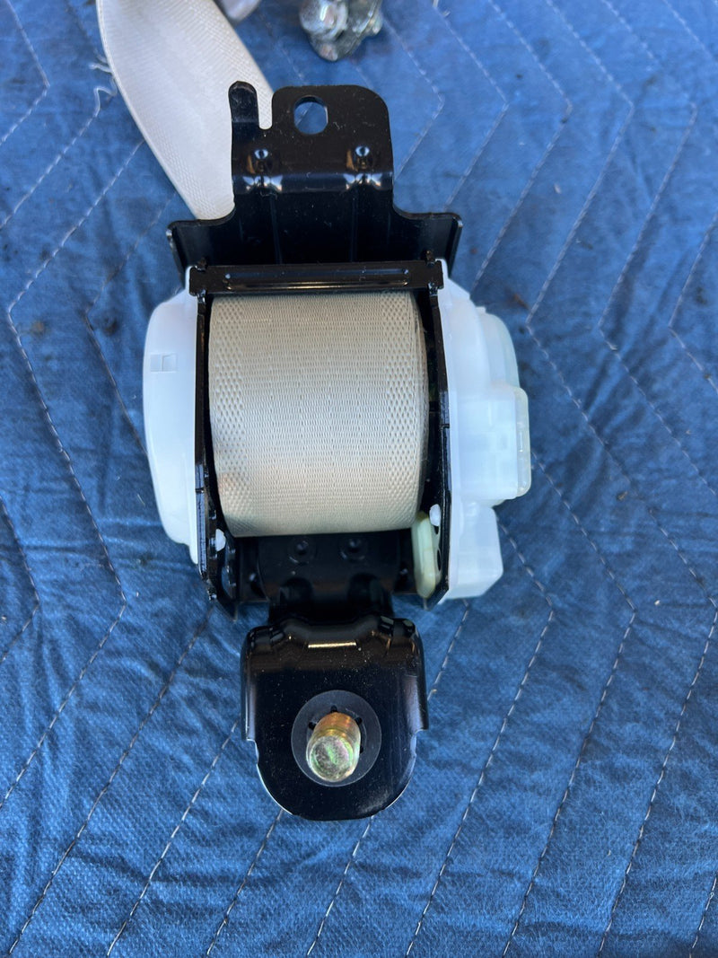 1998-2002 Honda Accord Rear Sedan Seatbelt Set Retractors & Buckles OEM #2018CN