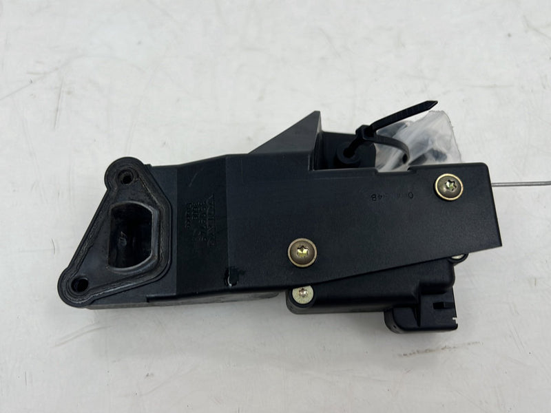 1993-1997 Volvo 850 Gas Fuel Door Lock Actuator Release 3509749 OEM