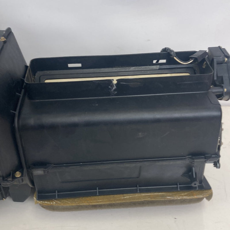 1995-1998 Chevrolet GMC C/K Climate Heat A/C HVAC Box Heater Core Assembly OEM