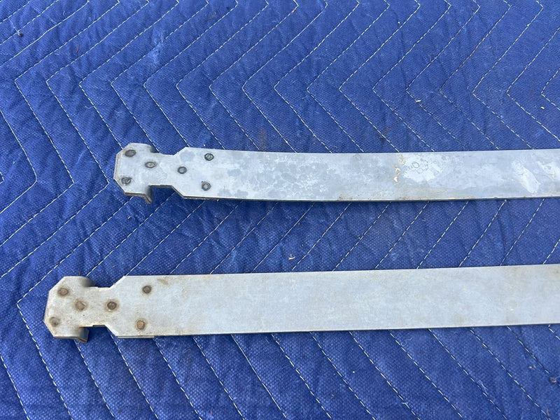 Chevrolet Silverado Fuel Tank Strap Pair ST42 OEM #5535EM