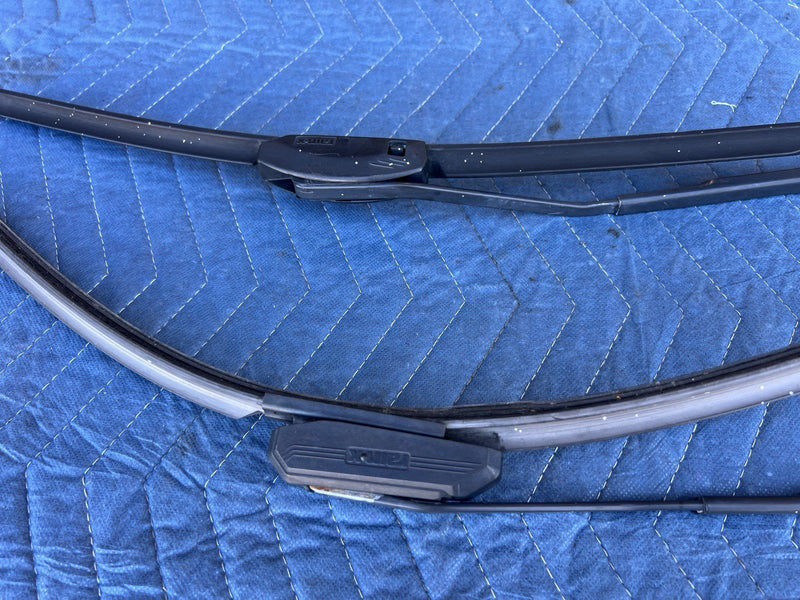 2003-2008 Toyota Corolla Wiper Arm Pair Left & Right Front Windshield OEM #5013E