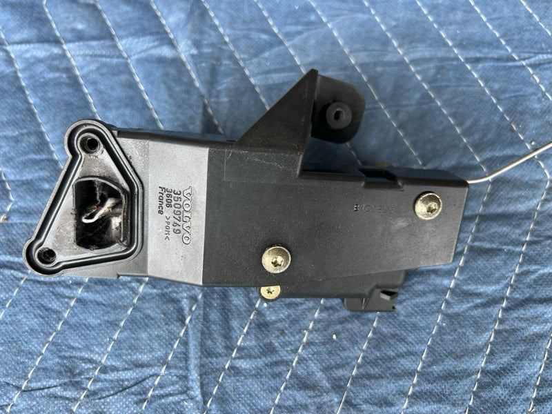 1993-1997 Volvo 850 850R Gas Fuel Door Lock Actuator Release 3509749 OEM #4472E