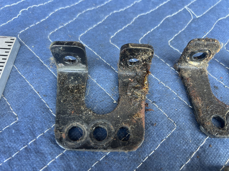 1973 Volvo 140 142 - Hardware