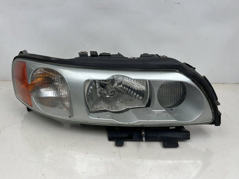2004-2007 Volvo S60R V70R Passenger Right Headlight Assembly 30698824 OE #5771EM