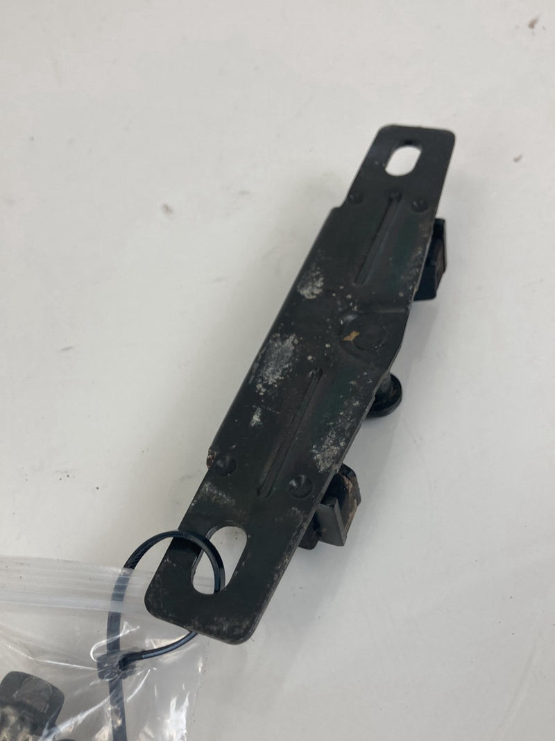 1992 Volvo 940 944 - Tailgate Latch PN: 3526603