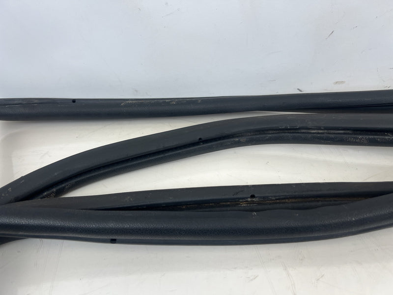 1998-2000 Volvo S70 V70 XC Door Seal Weatherstripping Set of 4 OEM #6893EM