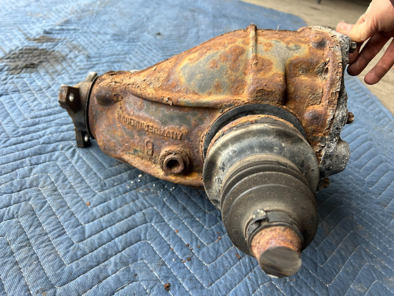 1998-2003 Mercedes W210 E320 Wagon Rear Axle Differential Assembly OEM #4723EM