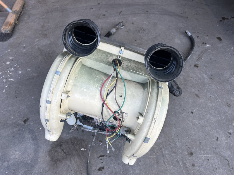 1967-1974 Volvo 140 142 Heat Heater Blower Motor HVAC Box OEM #5082EM