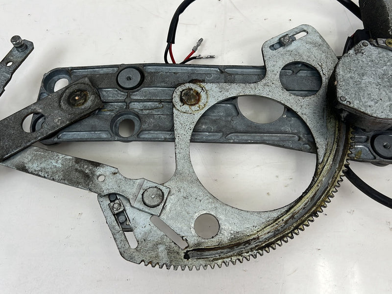 1986-1993 Volvo 240 244 Front Passenger Right Window Regulator 1315021 OEM #5570EM