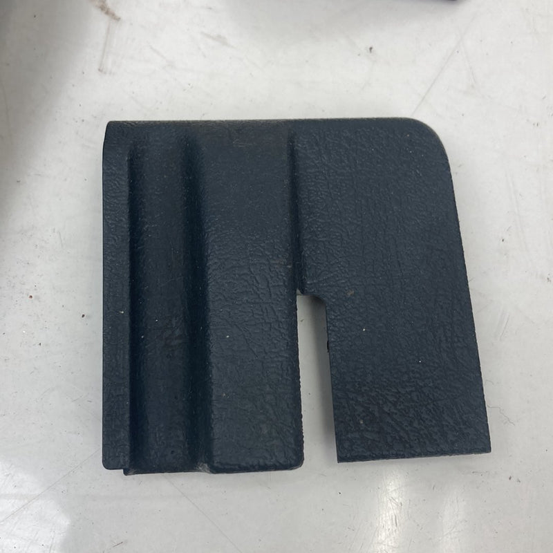 1998-2000 Volvo V70 Seat Trim Black Front 6818847 3539682 6818848 OEM #5211M