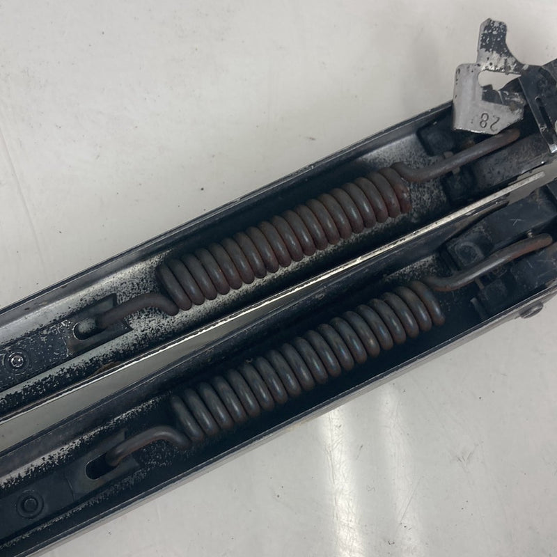 1995-1998 Chevrolet Silverado 2500 GMT400 Windshield Wiper Arm Pair OEM