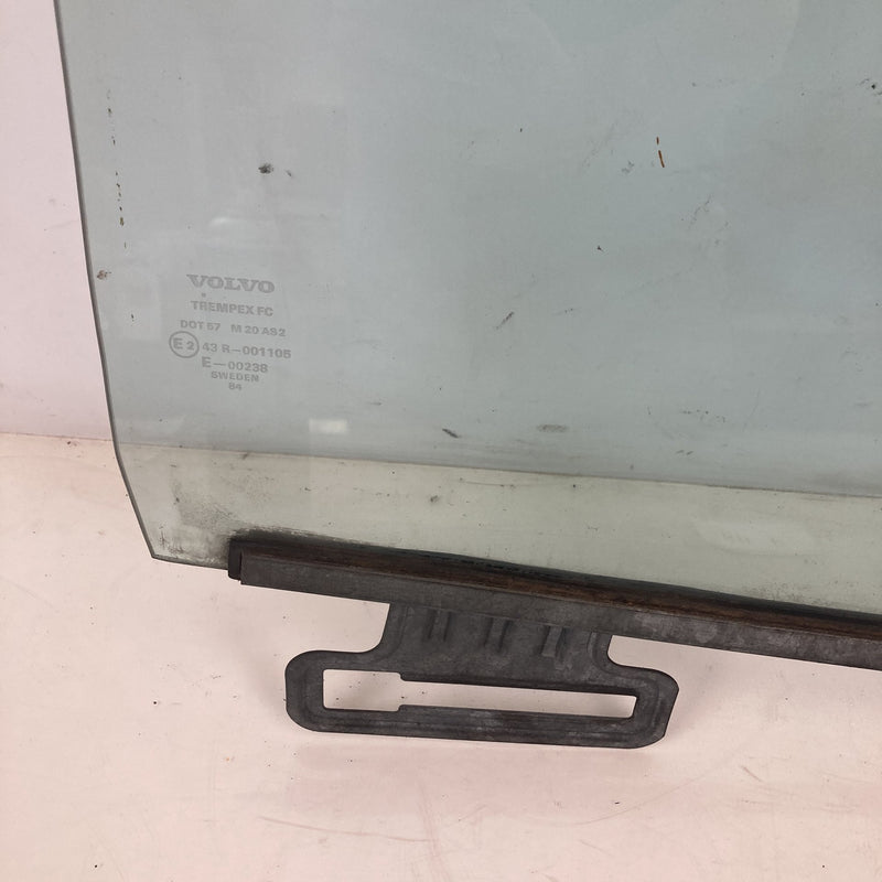 1981-1985 Volvo 240 245 Front Right Window Glass Passenger OEM