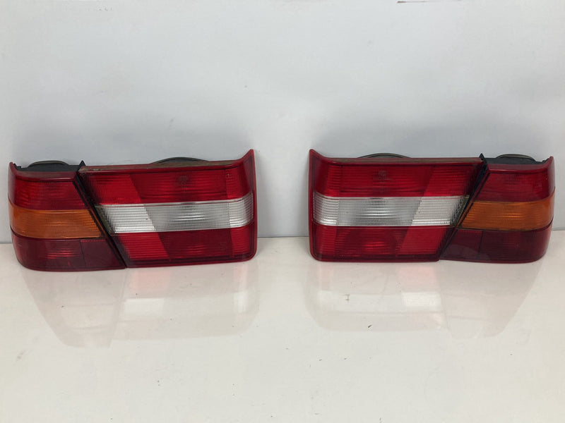 1992 Volvo 940 944 - Tail Light Pair PN: 3538332 3538333 3534260 3534259