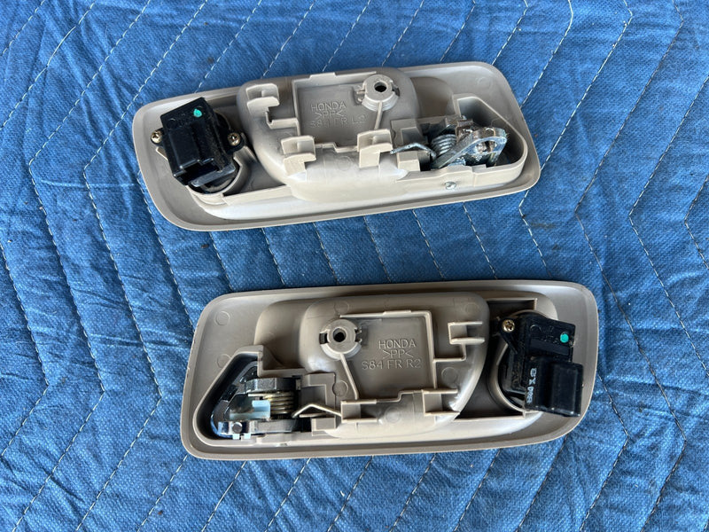 1998-2002 Honda Accord Sedan Interior Door Handle Lever Set w/ Lock OEM #2009CN