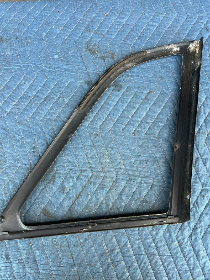 1986-1993 Volvo 240 244 Sedan Left Right Exterior Quarter Window Trim OE #4385EM